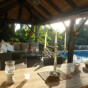 Bed & Breakfast Breeze Boutique Guest Rooms,